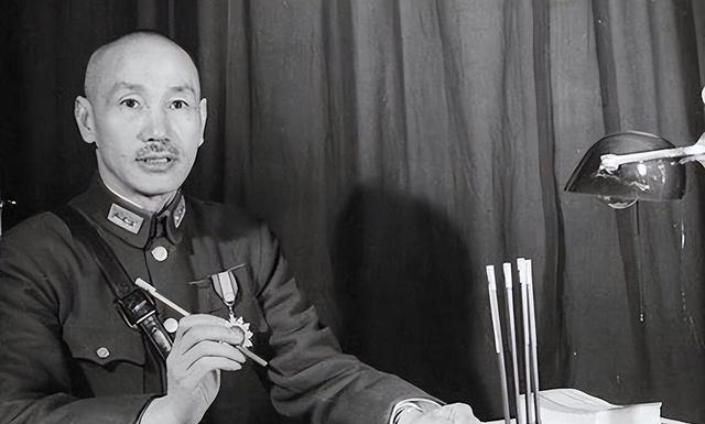 流行詞語最新動態(tài)2024，小巷深處的隱藏瑰寶亮相街頭潮流前線