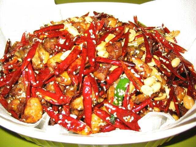 川菜經(jīng)典特色菜制作教程，探尋川菜美食，體驗(yàn)內(nèi)心平靜的烹飪之旅