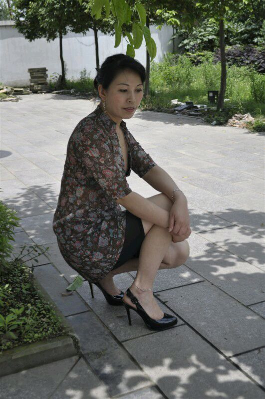 最新熟女論壇免費(fèi)，自信與成就感的蛻變，熟女們的勵(lì)志前行之路！